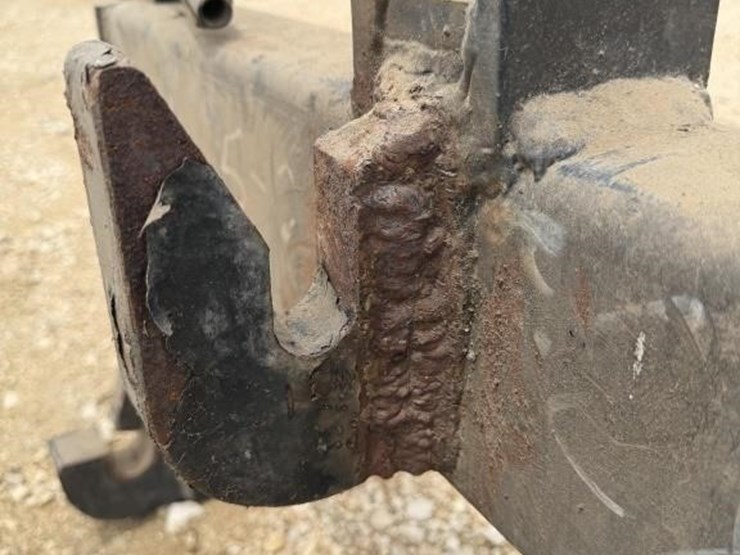 l3--cat-3-quick-attach-image-3