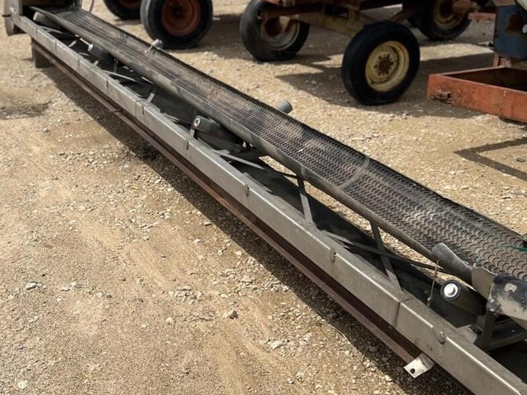 l3---binkley-fertilizer-conveyer-belt-image-2