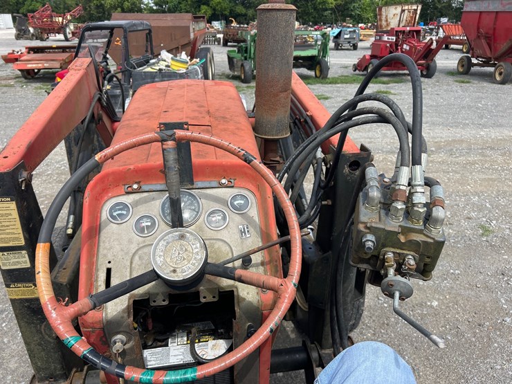 massey-ferguson-175-image-9