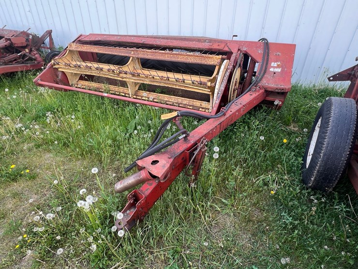 new-holland-489-image-1