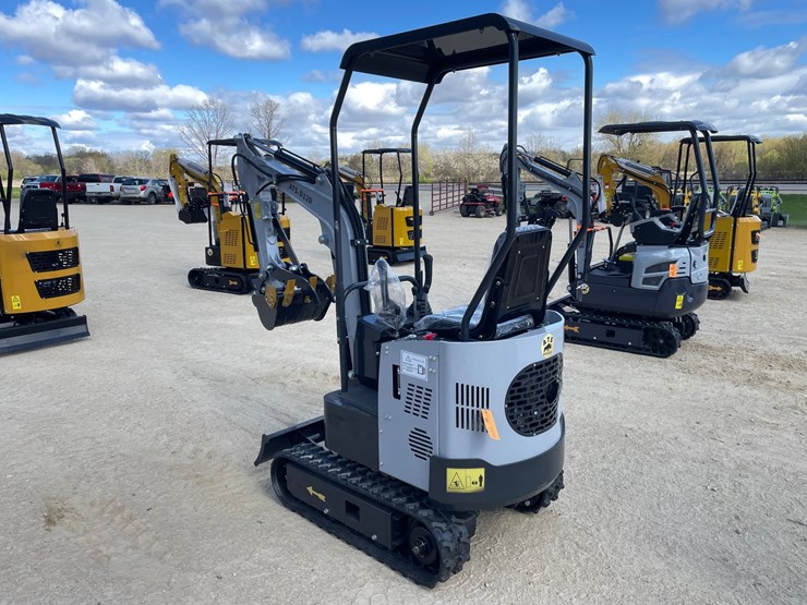 #1104-•-new-ats--d12d-mini-excavator-image-4