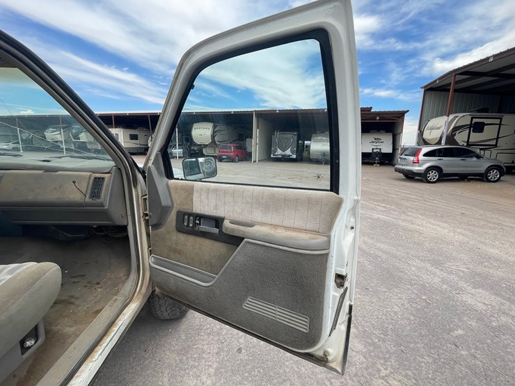 1992-chevrolet-k2500-image-54