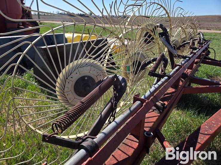 hesston-3980-image-15