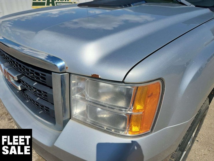 2012-gmc-sierra-3500hd-image-24