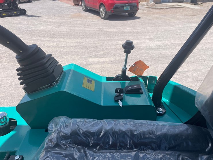 #2656-•-unused-cfg-mini-excavator-image-13