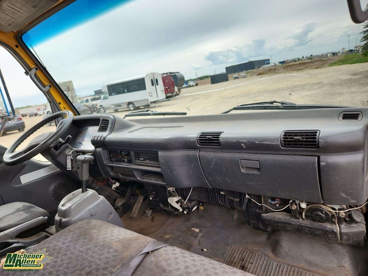2007-gmc-w4500-image-14