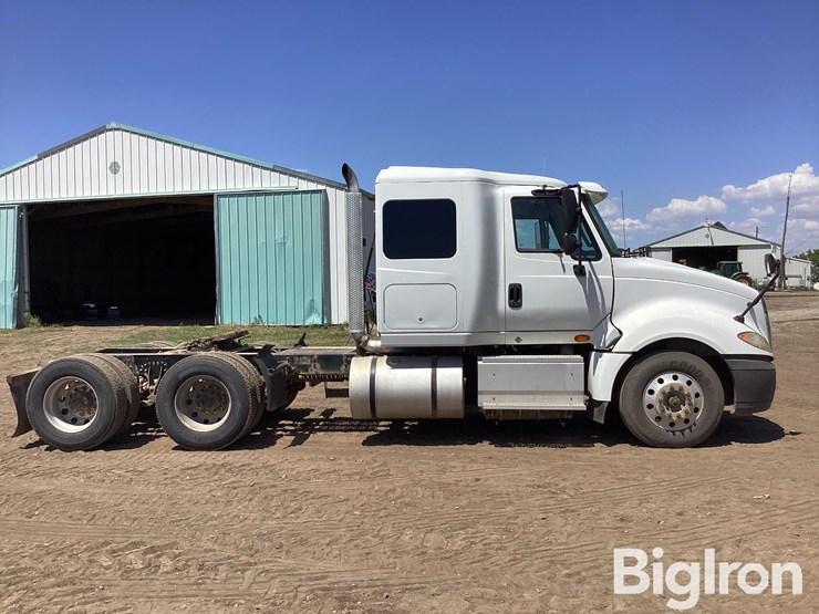 2015-international-prostar-image-4