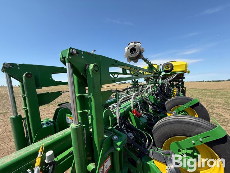 2023-john-deere-1775nt-image-17