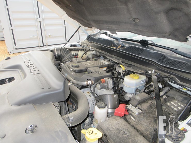 2022-dodge-3500-image-10