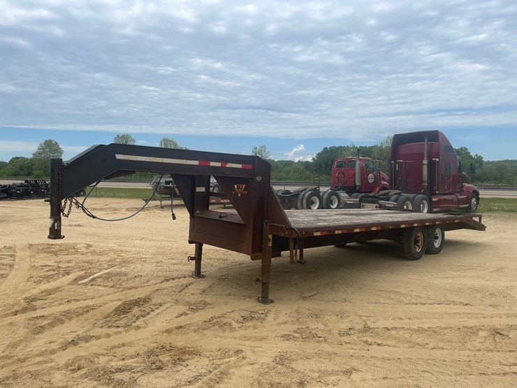 #410-•-2000-p&j-24'-gooseneck-trailer-(has-wi-title)-image-1