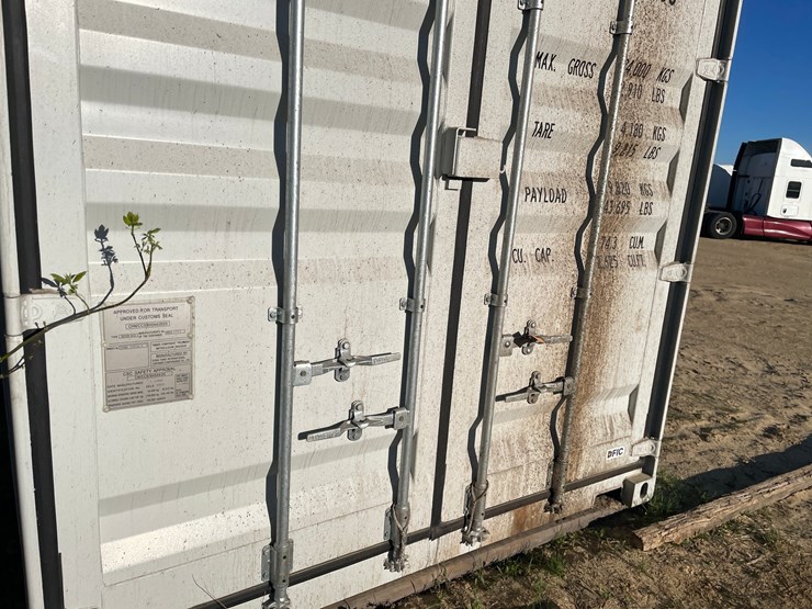 #1000-•-40'-high-cube-multi-door-single-use-shipping-container-image-9