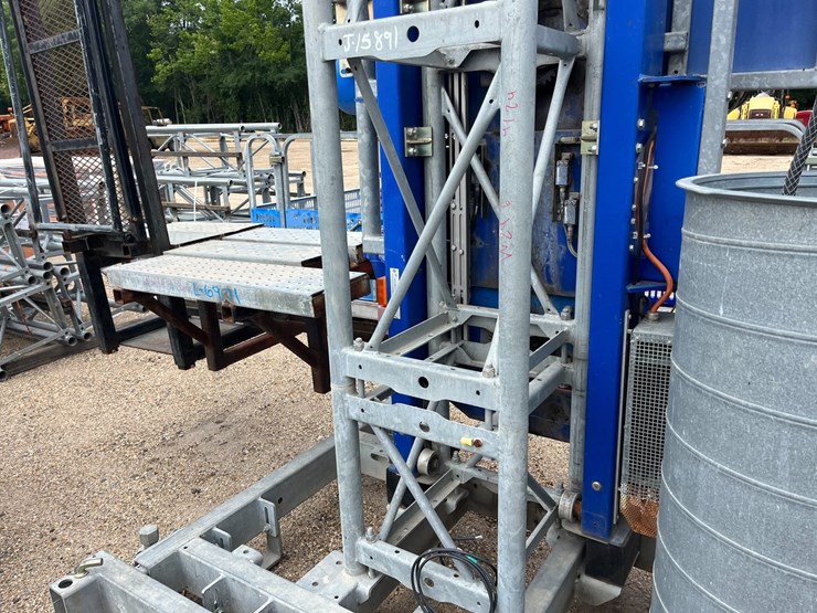 #2766-•-hek-tpm1600sd-electric-mast-climbing-work-platform/material-hoist-image-8