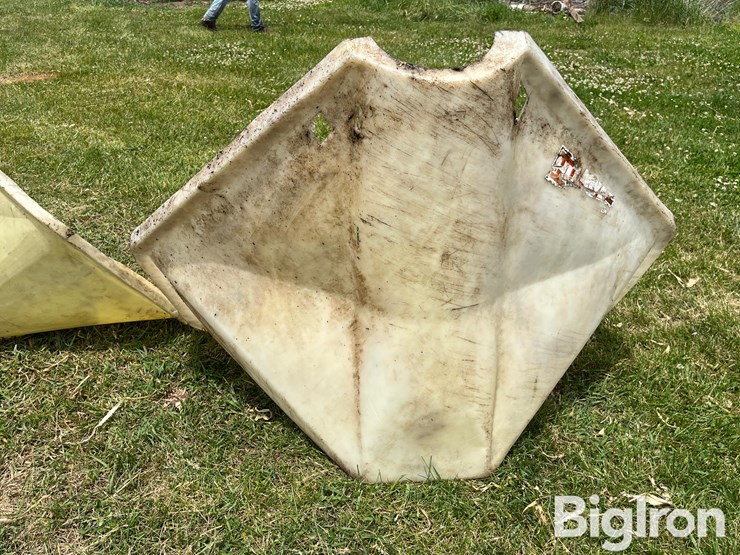 poly-grain-auger-hoppers-image-11