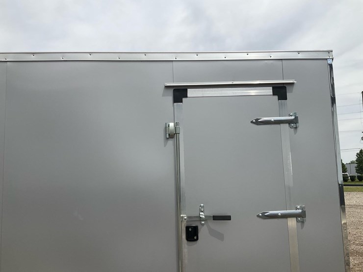 2024-haulin-31'-x-102"-image-35