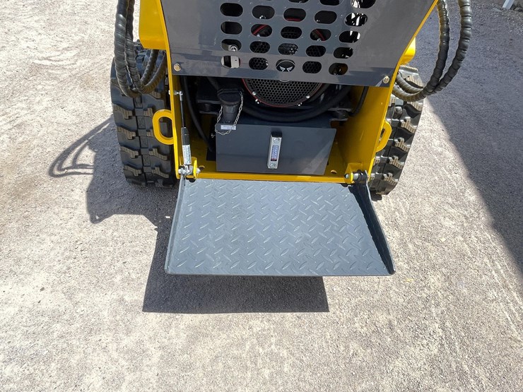 #2701-•-unused-2026-mini-skid-steer-loader-image-11