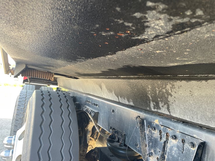 2019-kenworth-t880-image-24