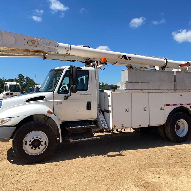 2004 ALTEC AM55