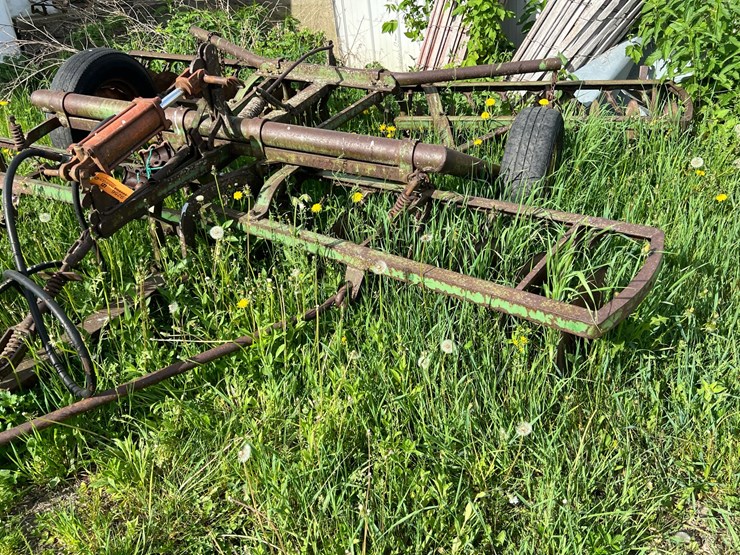 john-deere-10-image-3