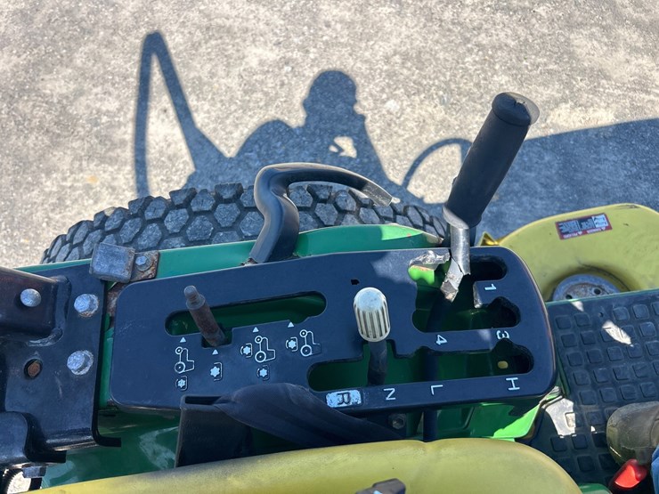 john-deere-4100-image-10