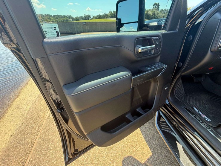 2020-gmc-sierra-2500-image-12