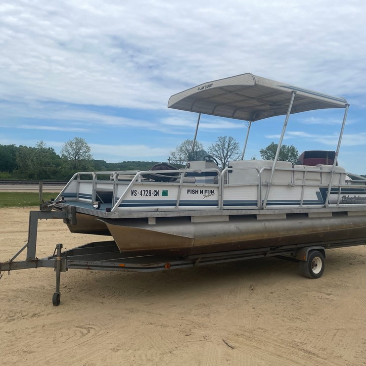 #2000 • 1991 Playbuoy 20' Pontoon with Trailer (Has WI Title)