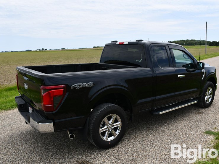 2025-ford-f150-xlt-image-5