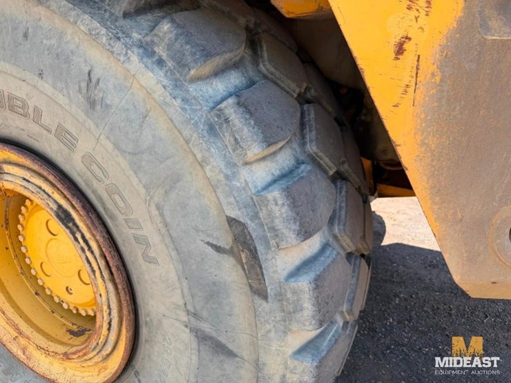 deere-400d-image-33
