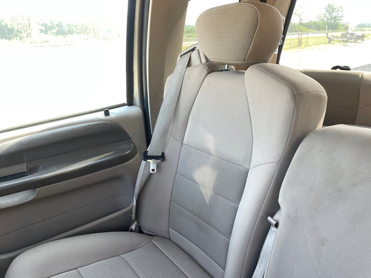 2004-ford-f350-image-73