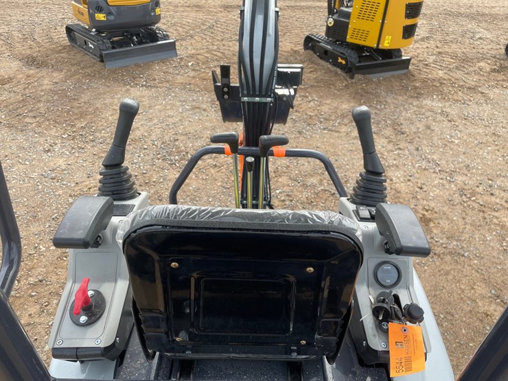 #2035-•-unused-2026-ats-mini-excavator-image-13