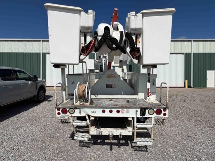 2005-international-durastar-4300-image-4