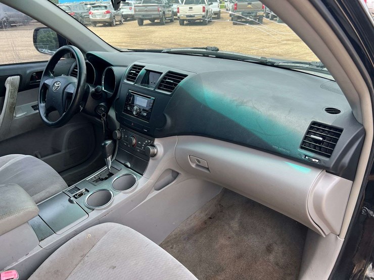 2008-toyota-highlander-image-19