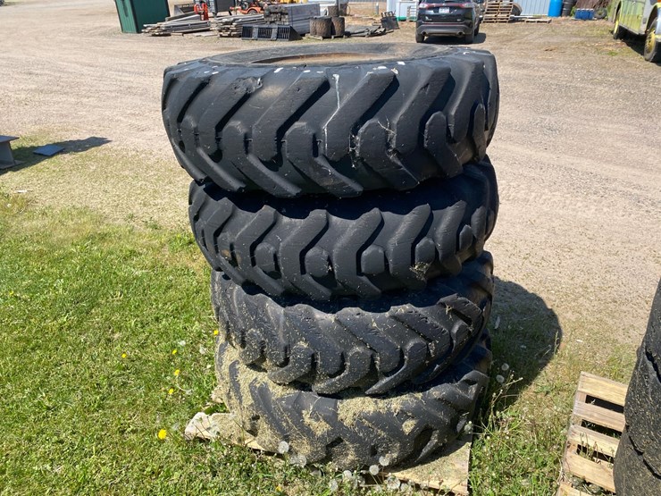 #7066-•-(4)-14.00-20-equipment-tires-on-rims-(deerbrook,-wi)-image-3