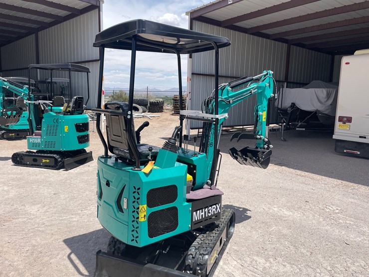 #2654-•-unused-cfg-mini-excavator-image-5