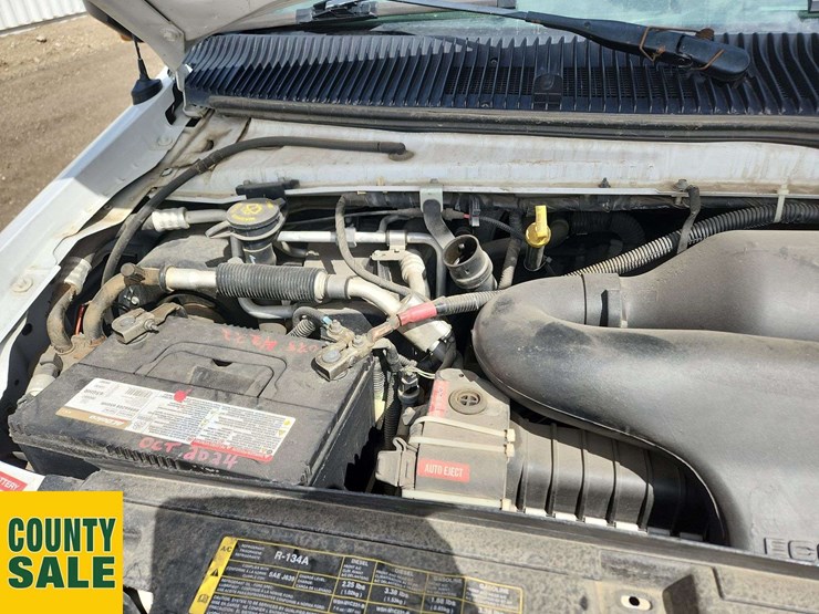 2016-ford-e450-image-31