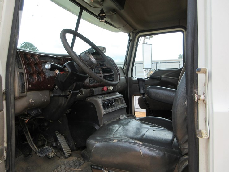 2005-mack-ch600-image-9
