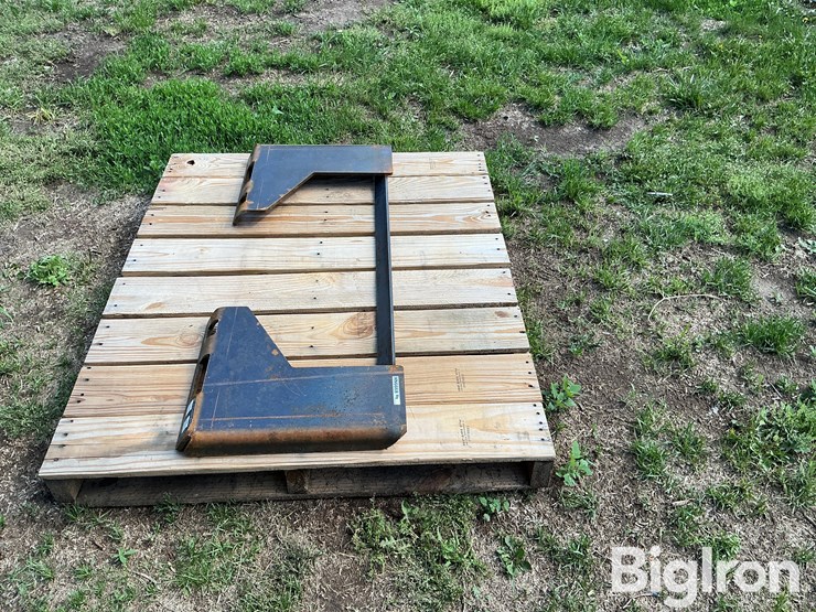 wolverine-qmp1-16-10t-skid-steer-plate-image-8