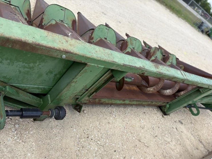 john-deere-842-image-3