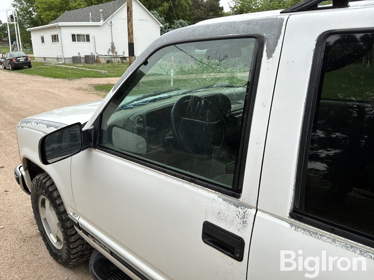 1996-chevrolet-tahoe-image-10