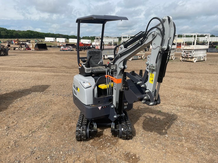 #2031-•-unused-2026-ats-mini-excavator-image-4
