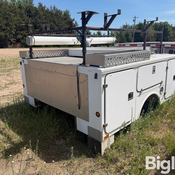 Fiberglass Utility Pickup Box