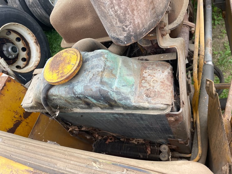 #302-•-liftmaster-rough-terrain-forklift-(boyceville-wi)-image-92