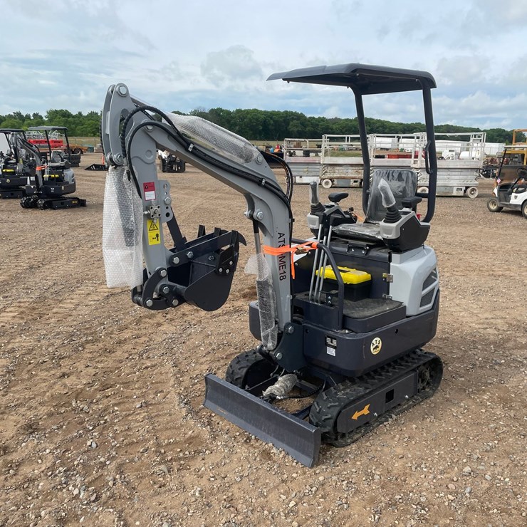#2028 • Unused 2026 RT15R ATS Mini Excavator