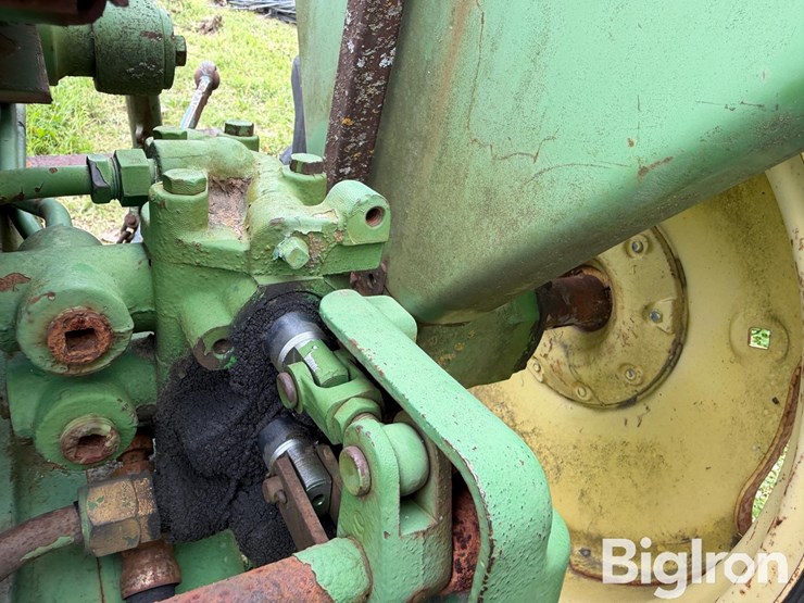 1963-john-deere-1010-image-19