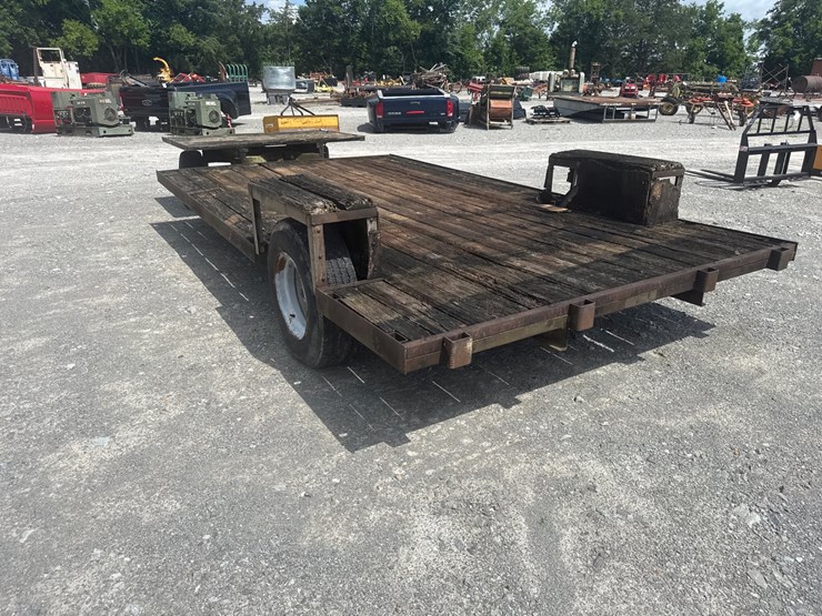 #942-•-pull-type-farm-wagon-image-5