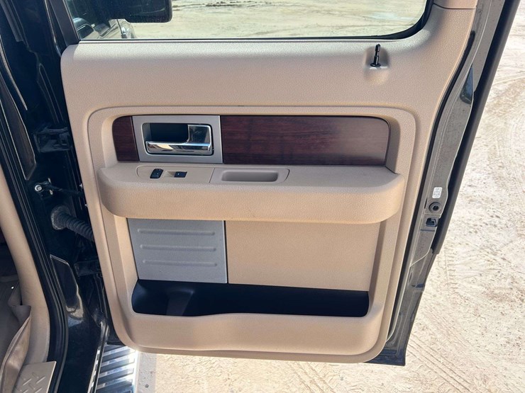 2014-ford-f150-king-ranch-image-19