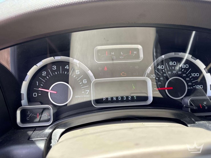 2013-ford-expedition-el-xlt-image-15