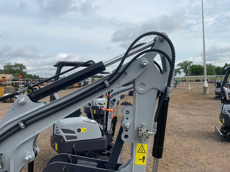 #2034-•-unused-2026-ats-mini-excavator-image-7