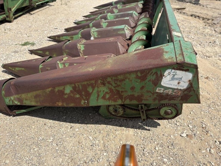 john-deere-843-image-4