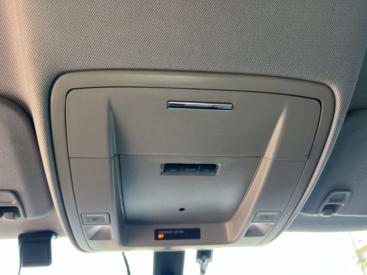 2016-chevrolet-silverado-1500-image-44