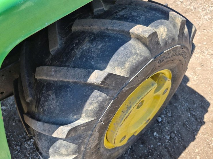 john-deere-420-image-22
